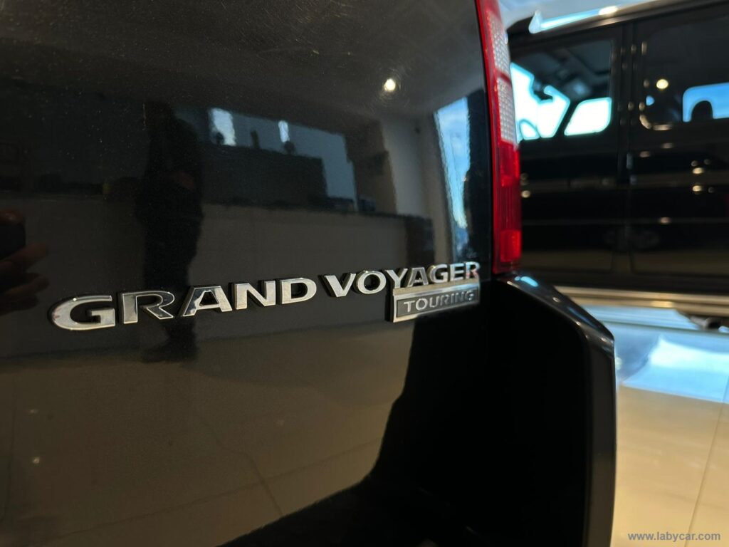 Grand Voyager 2.8 CRD DPF Limited